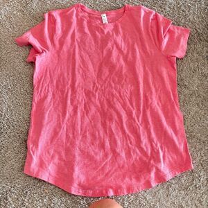 Lululemon Coral Tshirt size 6